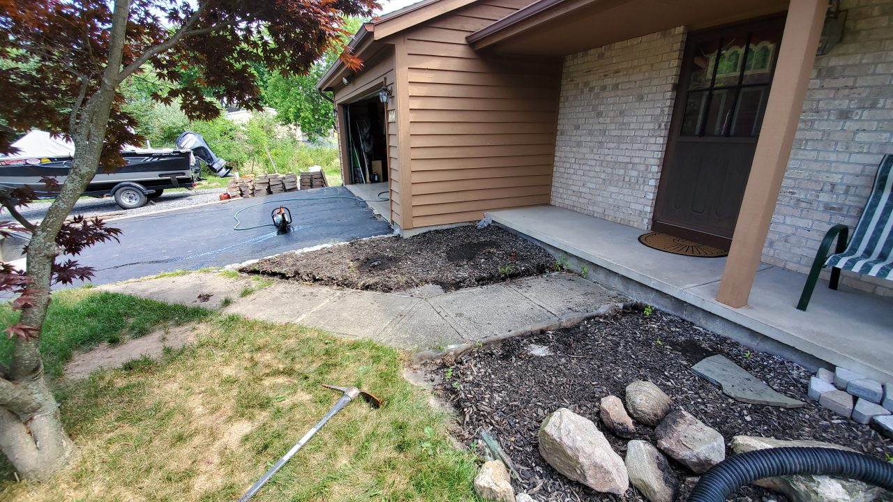 BRANDON Concrete Sidewalk & Driveway Apron BEFORE 01