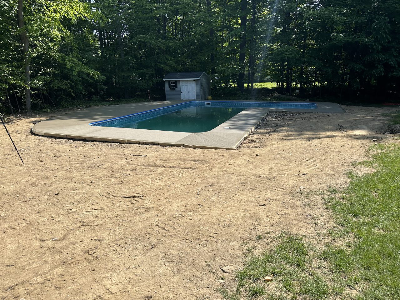 CREEK ST Concrete Pool Deck Pour 01