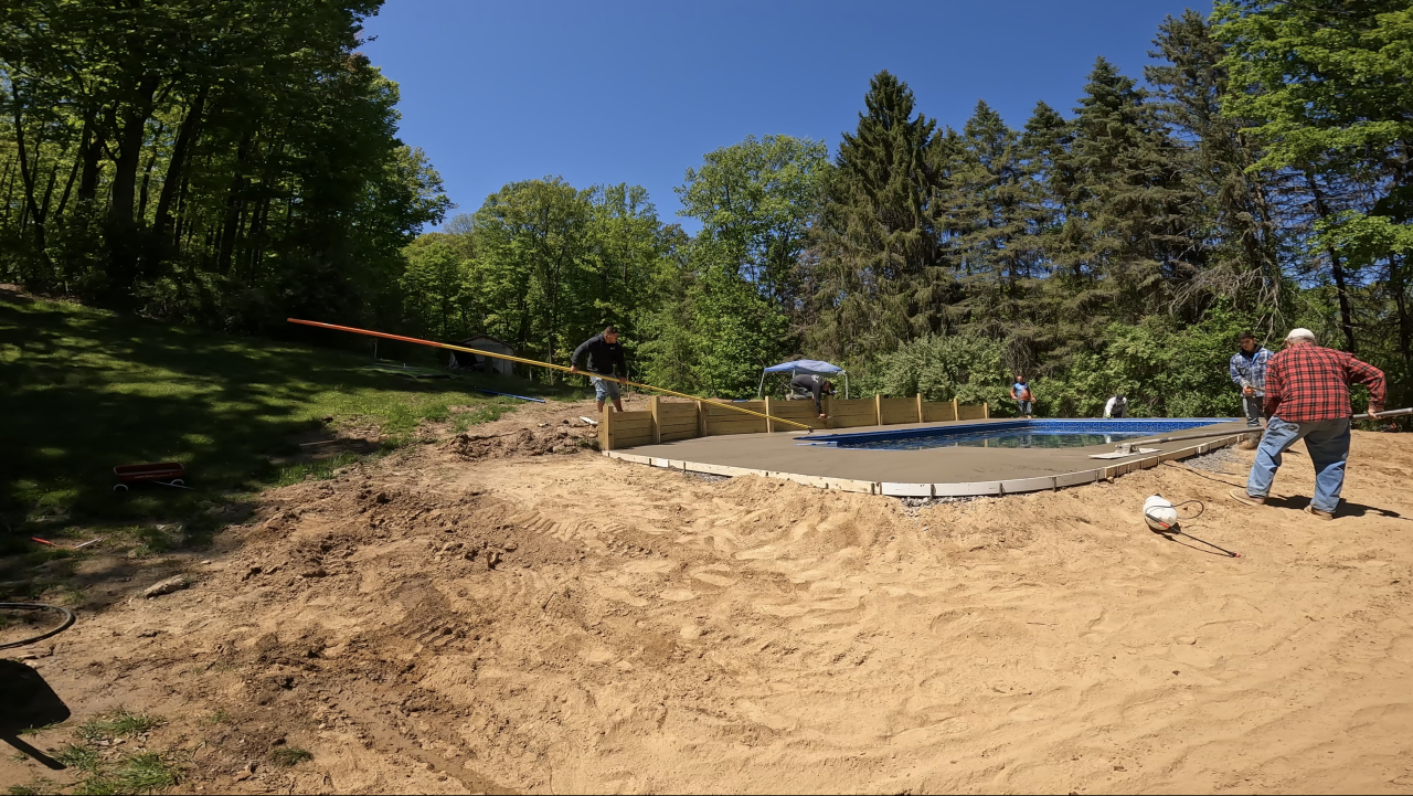 SPRINGCREEK FINISHING Concrete Pool Deck 01