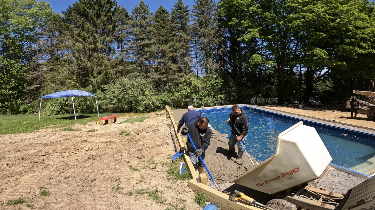 SPRINGCREEK Pouring Concrete Pool Deck 01