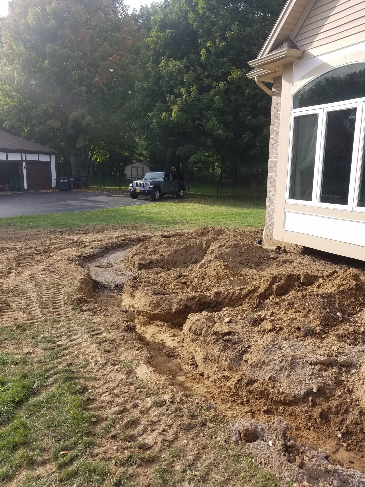 TRAILWOOD Excavating & Hardscape 01